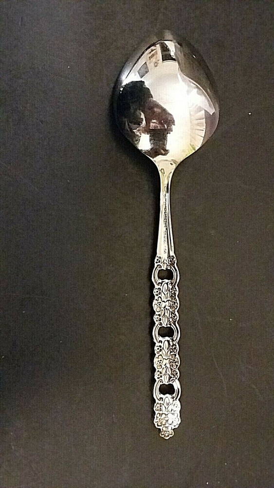 Oneida Viola stainless sugar spoon 6"