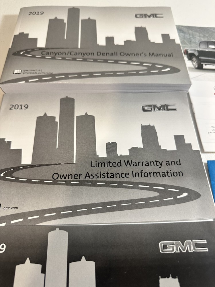 2019 GMC Canyon Denali Owner's Manual Set