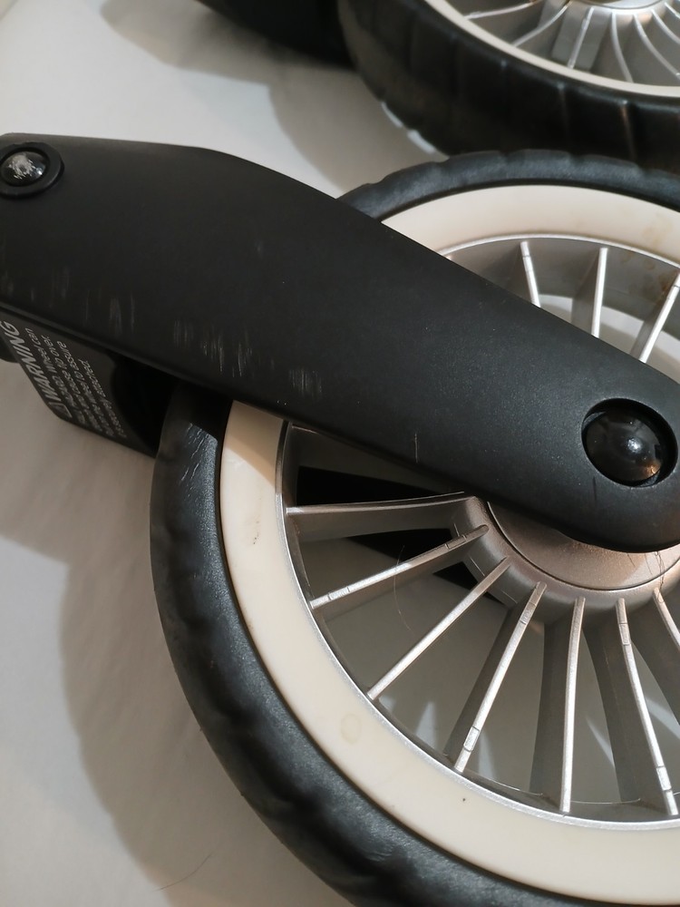 Austlen Entourage Front Wheels Used- Silver