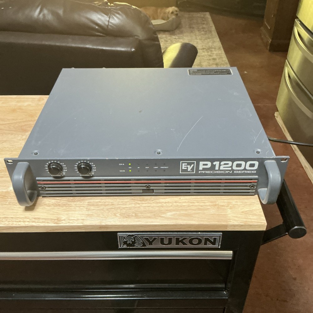 EV P1200 Power Amplifier