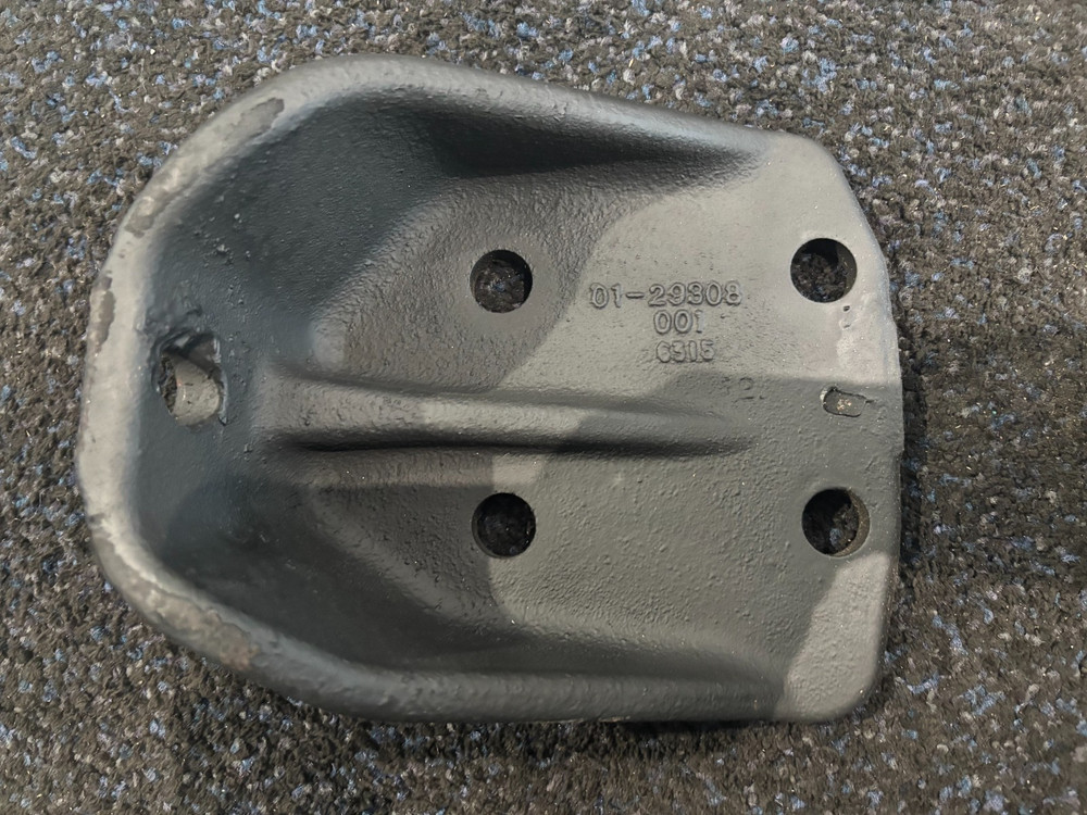 Caterpillar Rear Engine Motor Mount 01-29308-001