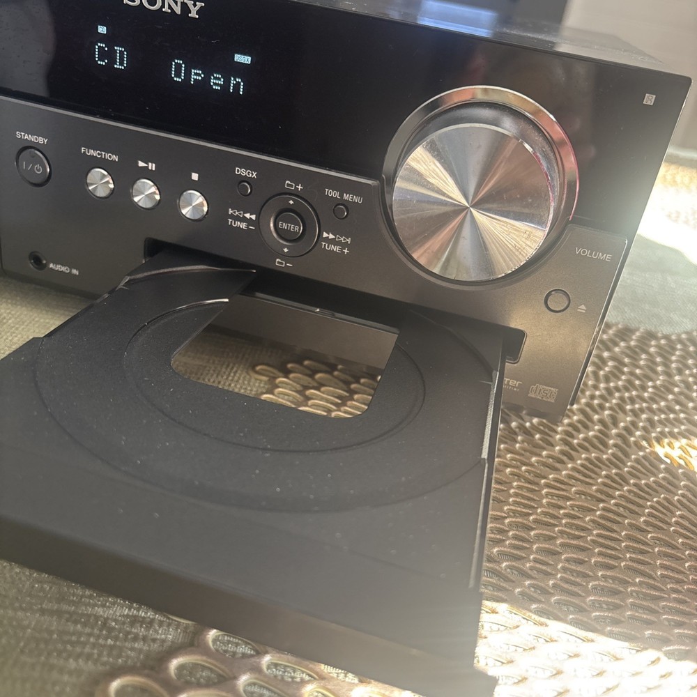 Sony CMT-MX500i Desktop Micro System W/ iPod Dock Deck Cd Player