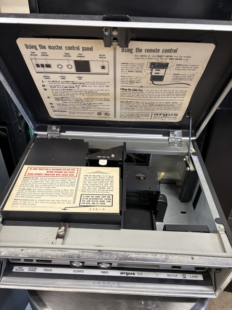 Argus Electromatic 572 Projector