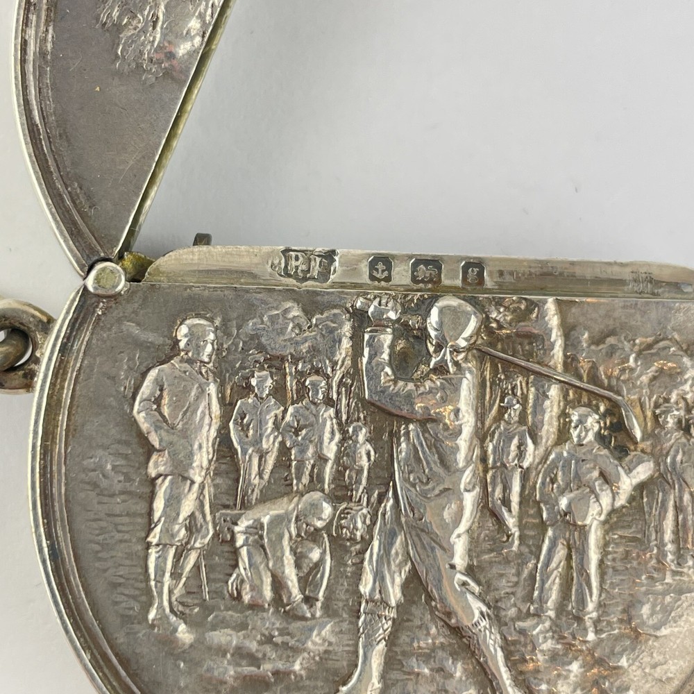 Antique Edwardian Solid Silver Golf Scene Vesta Case Robert Pringle 1906 4.7cm