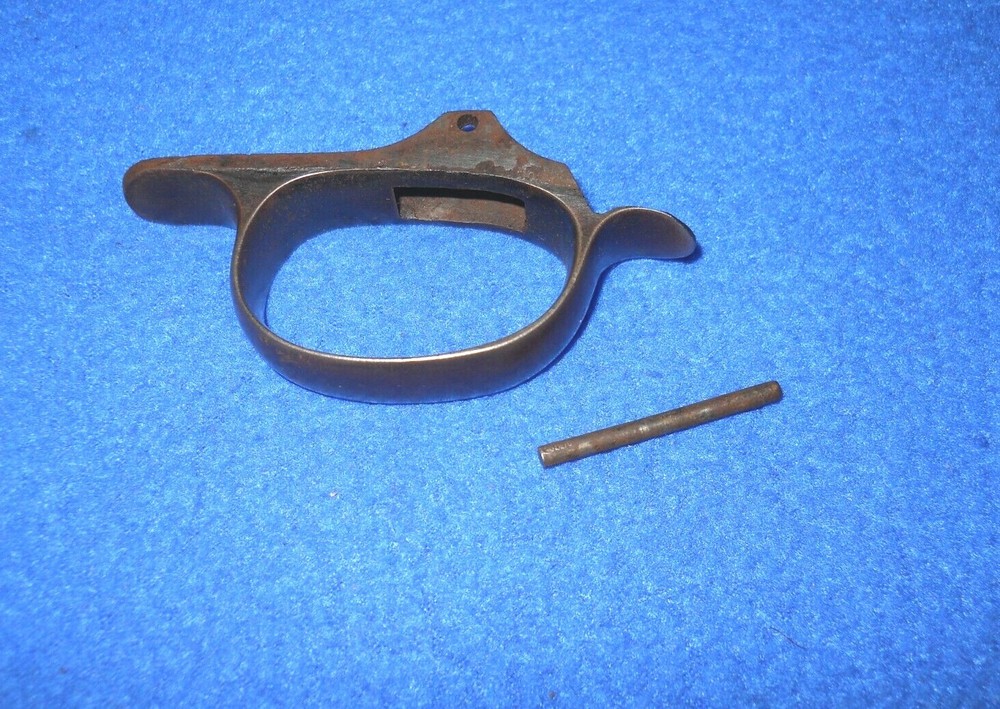 H & R 1900, 1905, 1908 16ga TRIGGER GUARD WITH SPRING & PIN #AB2060