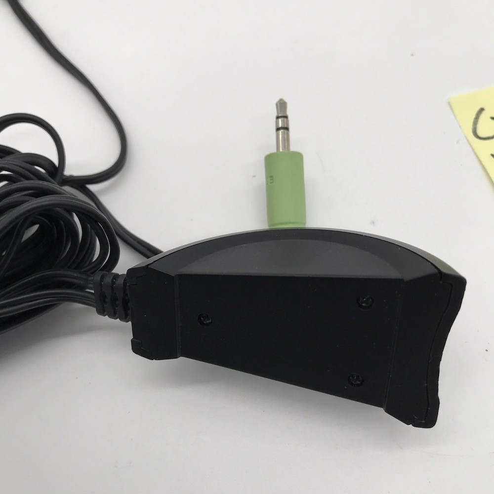 Creative Wired Volume Controller 6ft Long 3.5mm Audio Jacks Black