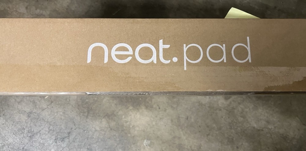 Neat NEATPAD-SE Pad Room Controller Scheduling Display w/ Mounting New Open Box