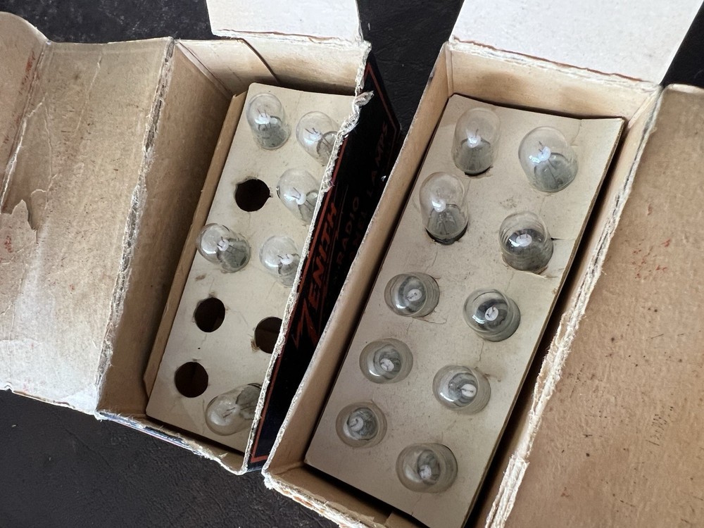 Vintage Zenith Panel Lamps Radio Light Bulbs