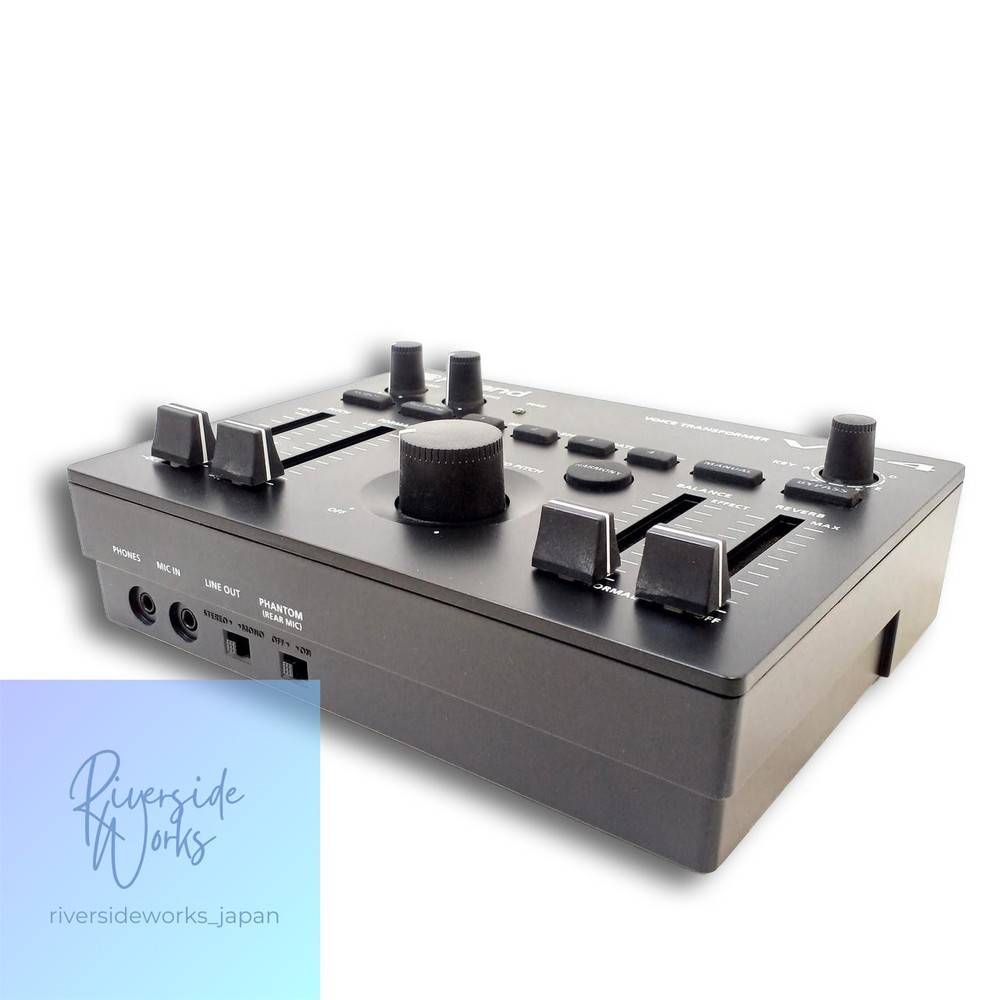 ROLAND VT-4 Vocal Transformer Voice Effects Processor JP