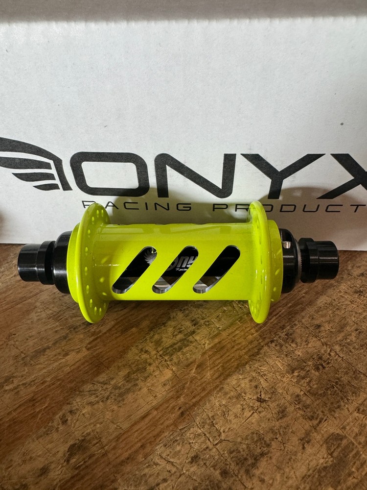 Onyx Hubs Flo Yellow
