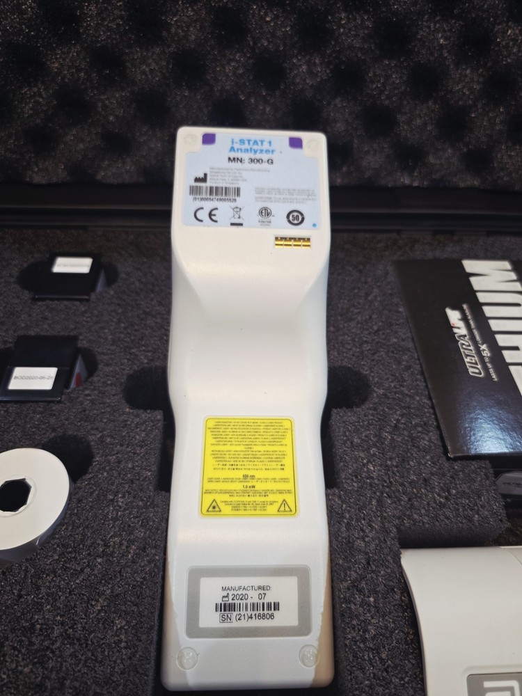 NEW Abbott i-STAT 1 300-G Blood Analyzer LATEST SOFTWARE