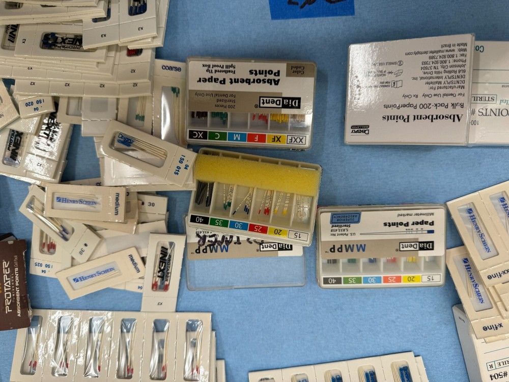 Absorbent Paper Points -Laboratory - Lot Shown