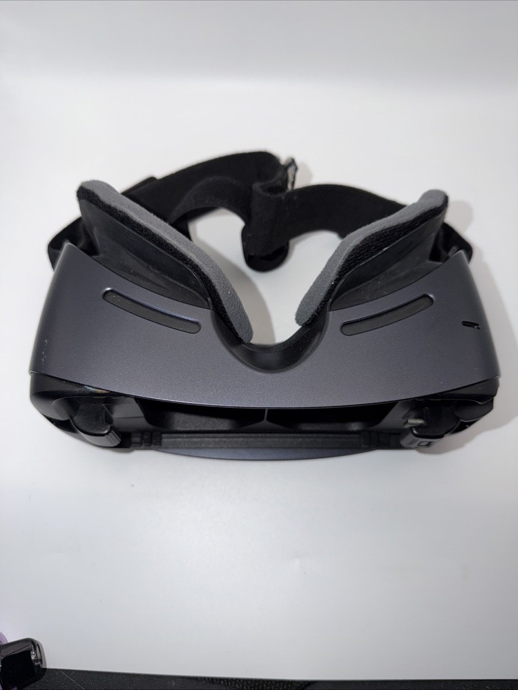Samsung Gear VR SM-R325 Virtual Reality Gaming