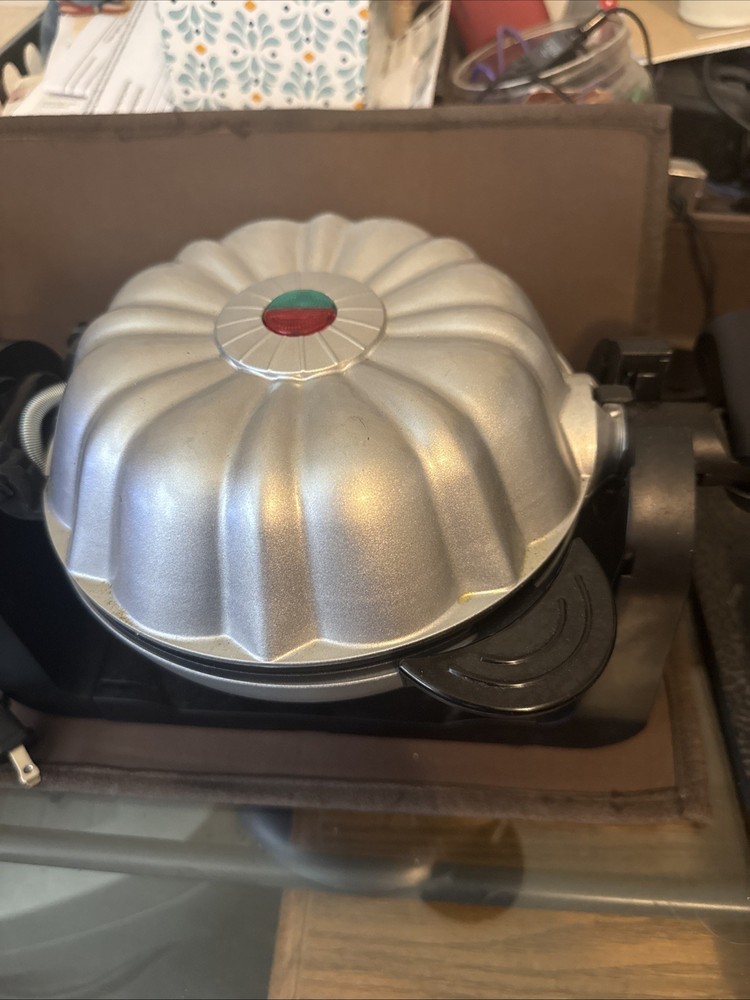 Elite Cuisine Bundt Cake Maker Model Ect-2919