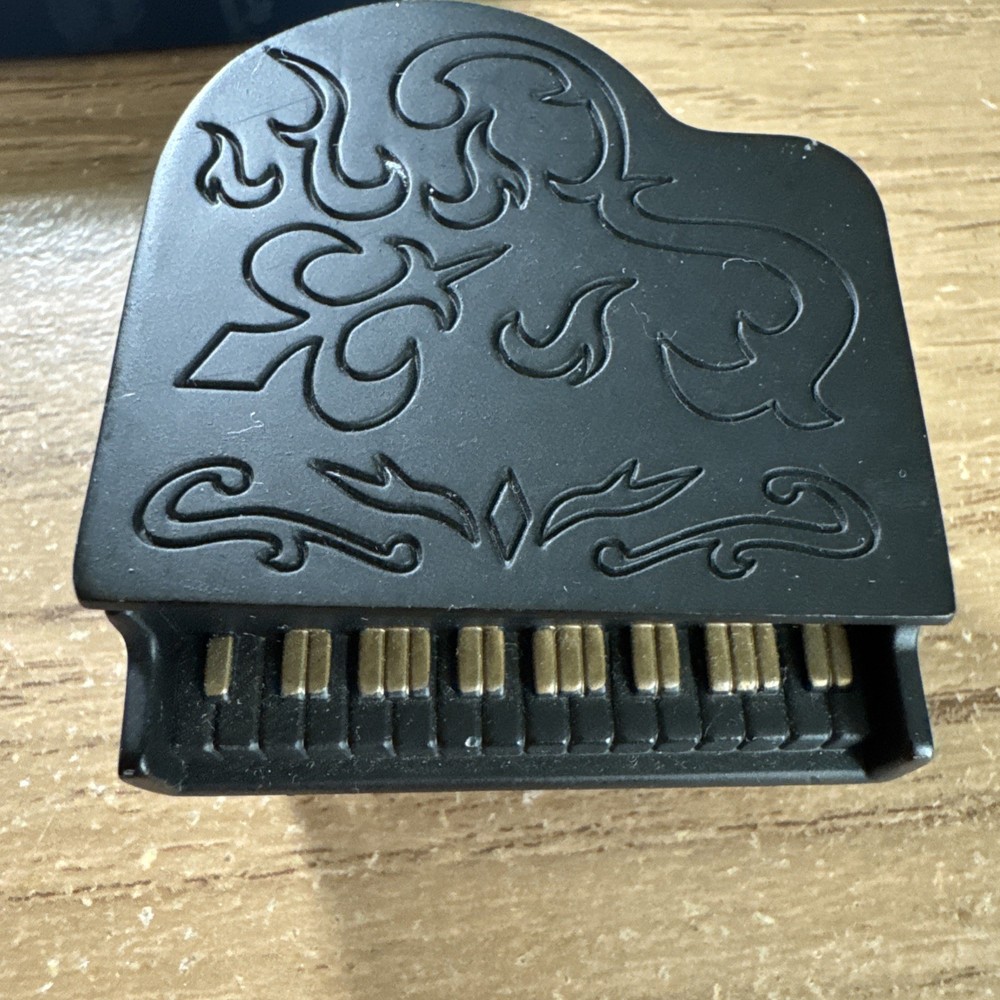 Miniature quartz Grand piano clock