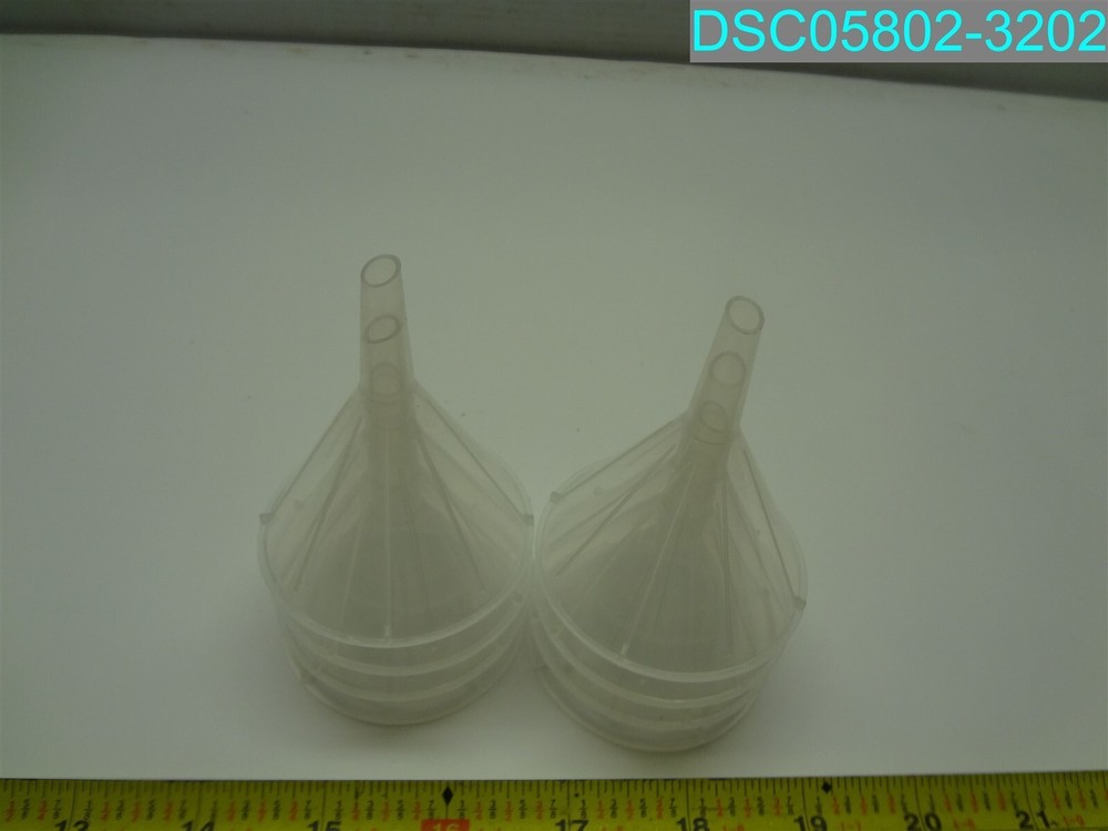 QTY=8: SMALL CLEAR PLASTIC FUNNELS