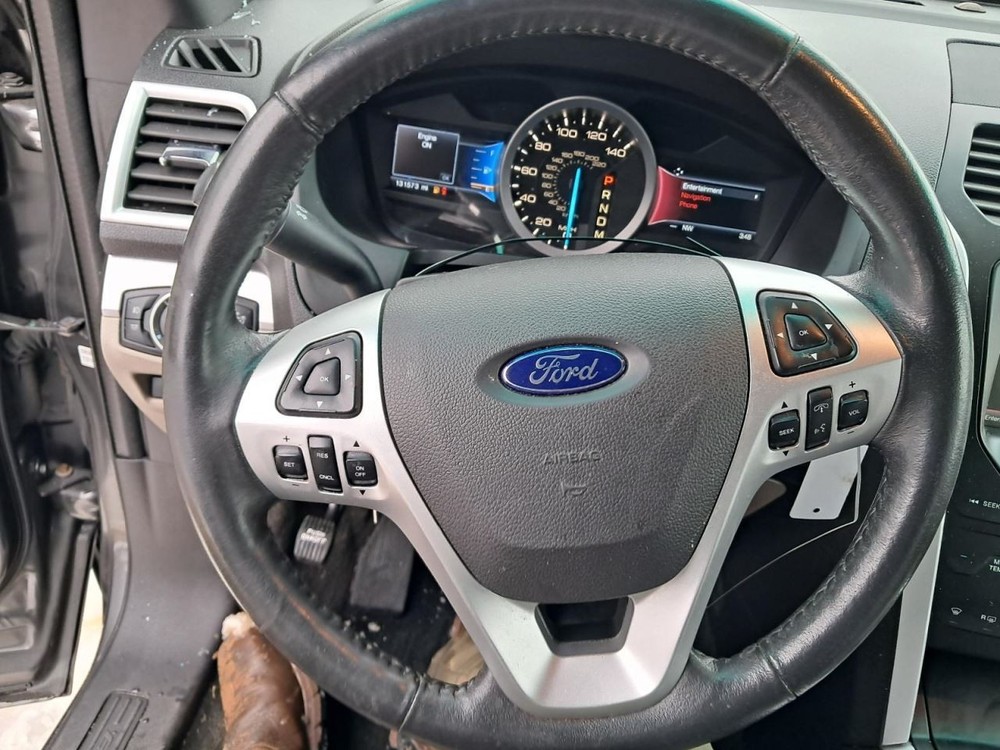 EXPLORER 2015 Glove Box 4956094