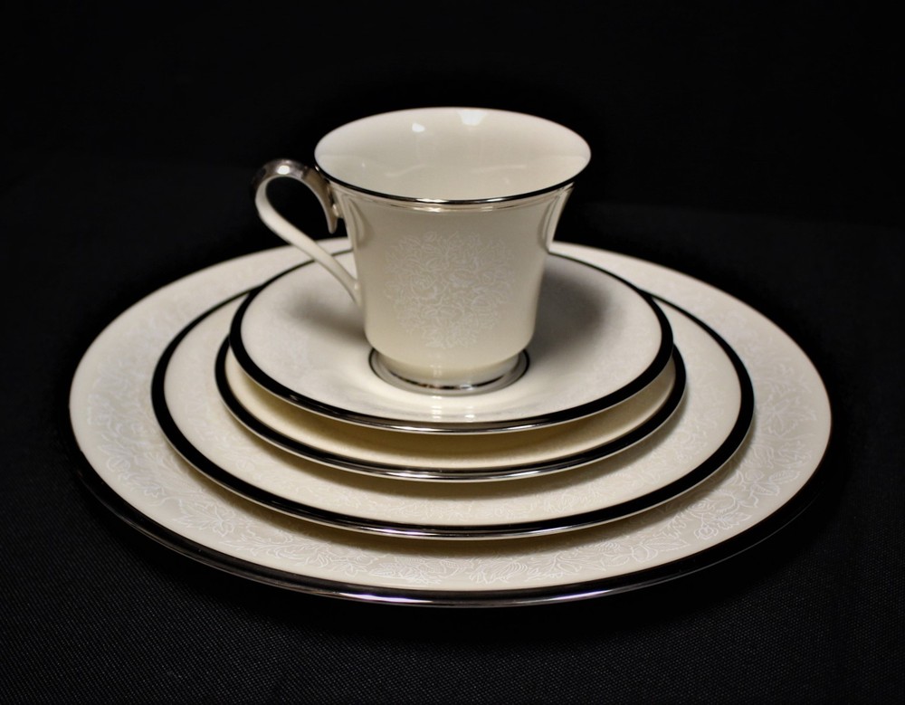 Lenox Moonspun 5-Piece Place Setting – Platinum Trim | Multiple Sets Available