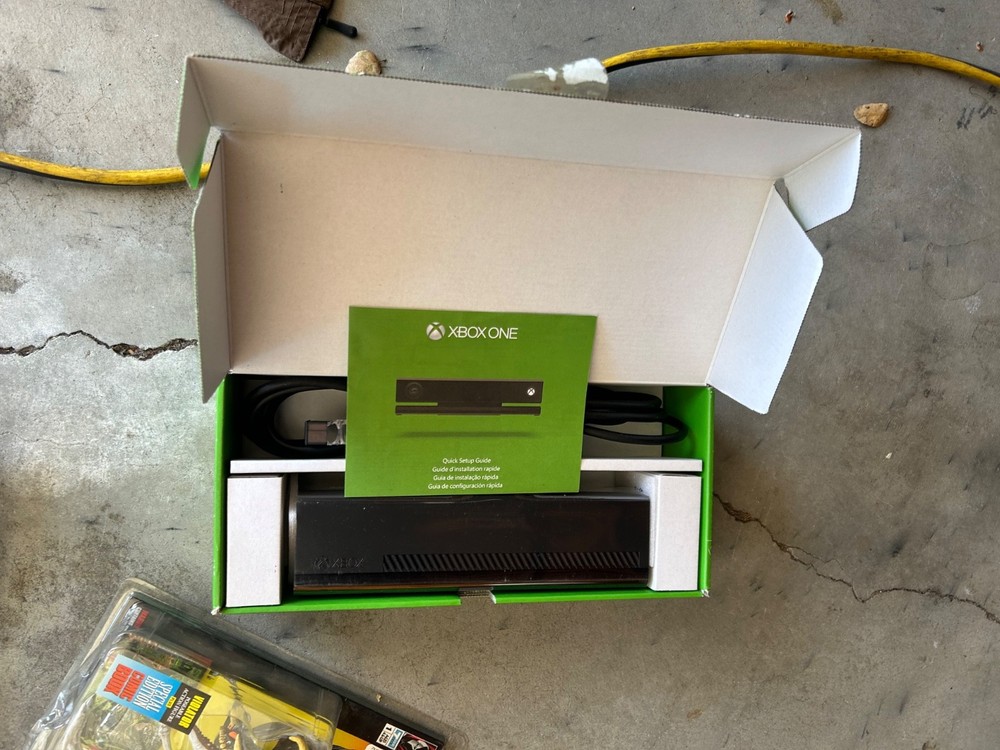 Microsoft Xbox One Kinect Sensor Bar - Black