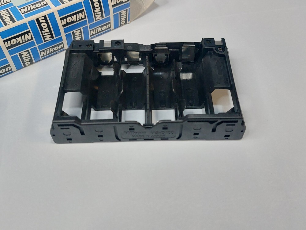 Nikon MS-D100 Battery Holder