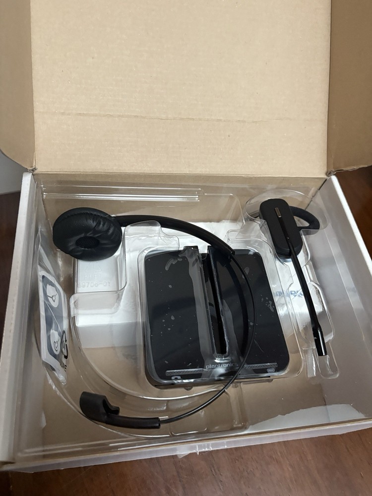 Plantronics CS540 Wireless Headset System Black New Open Box