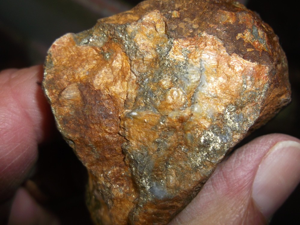gold silver copper ore, 130 grams samples ,ore high grade .