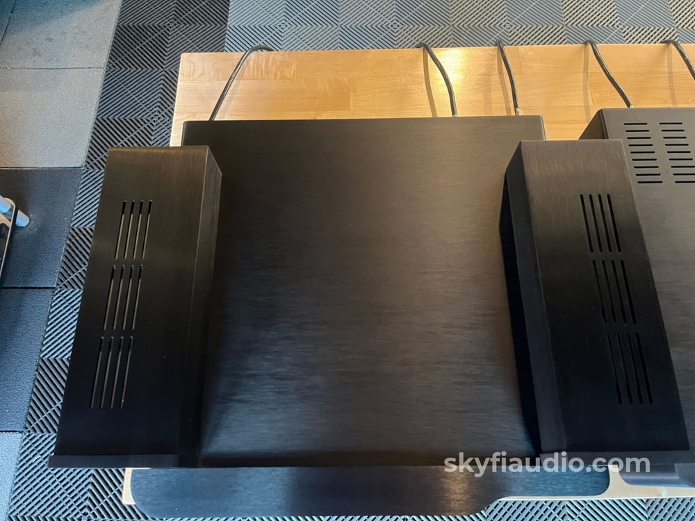 Mark Levinson No. 31 Top Loading CD Transport w/ No. 30 Reference Digital Proces