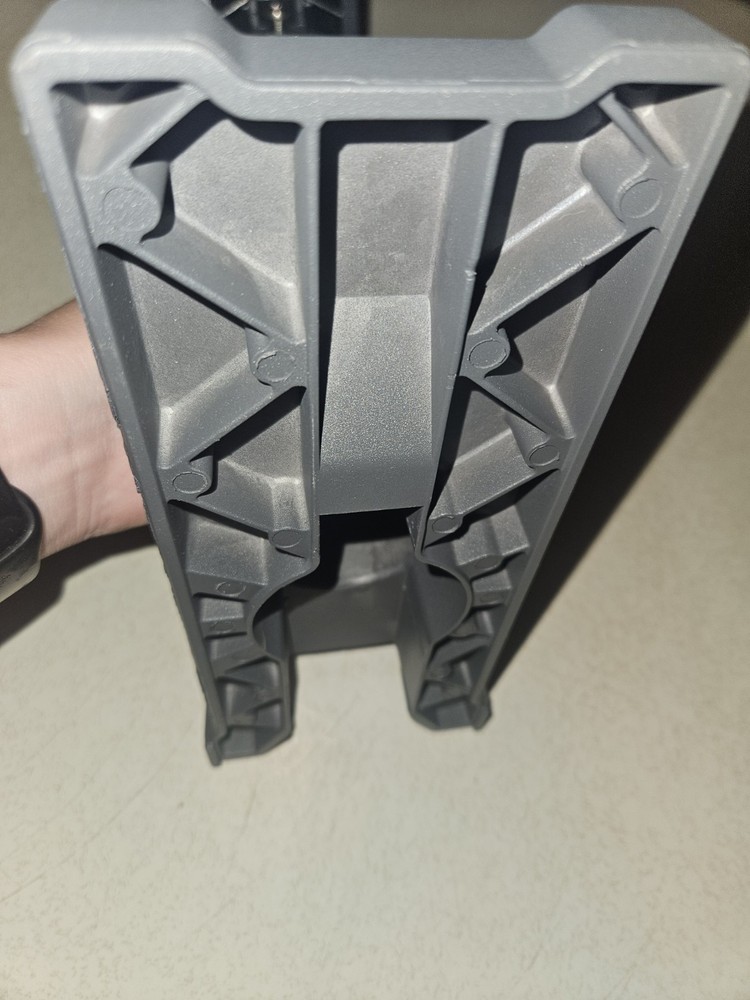 Monitor Mount For Register