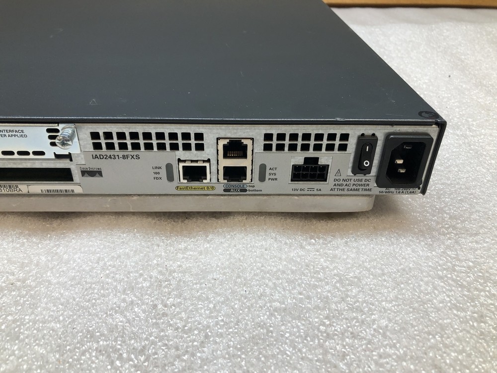 Cisco Systems IAD2431-8FXS Integrated Access Device Gateway Router