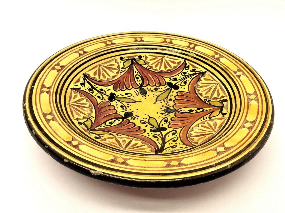 Signed Glazed Pottery Safi Middle Eastern Yellow Redware Design Plate w Hanger