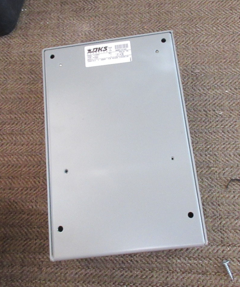 2351-080 - DOORKING small enclosure + 2358-010 PCB Board Reader Tracker USED