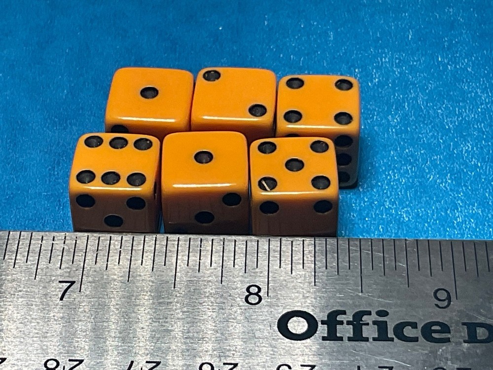 6——-SMALLER BAKELITE DICE WITH MISMATCHED PIPS ———--D-1