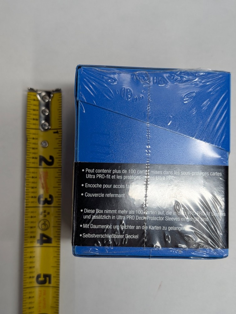 Ultra Pro Eclipse PRO 100+ Deck Box WHITE Locking Lid w/ 1 Card Divider