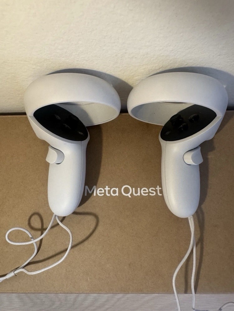 Meta Oculus Quest 2 Virtual Reality Headset 128GB, White, 2 Controllers - Tested