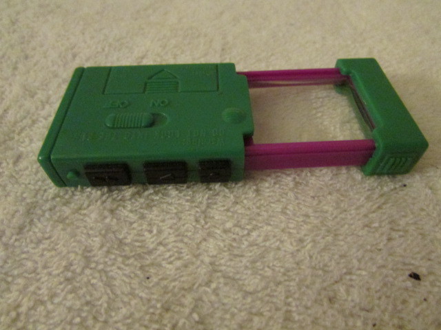 Vintage Cassette Magnifying Glass E-8