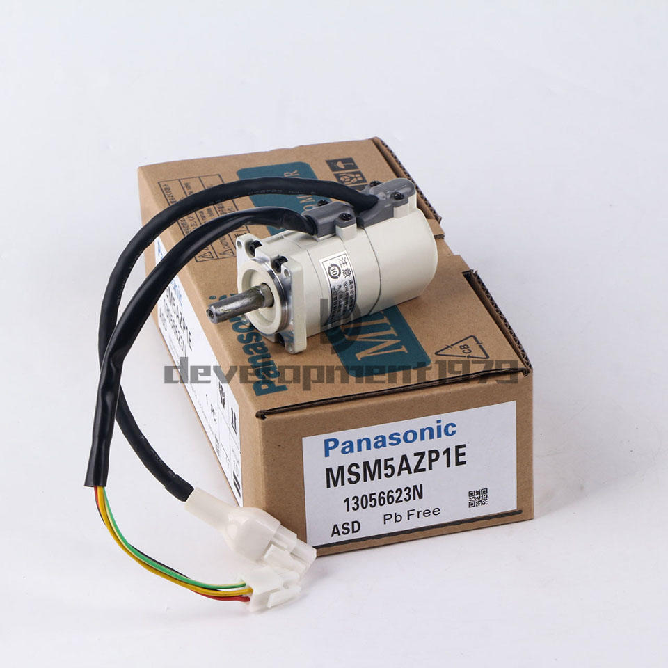 1PC NEW PANASONIC SERVO MOTOR MSM5AZP1E