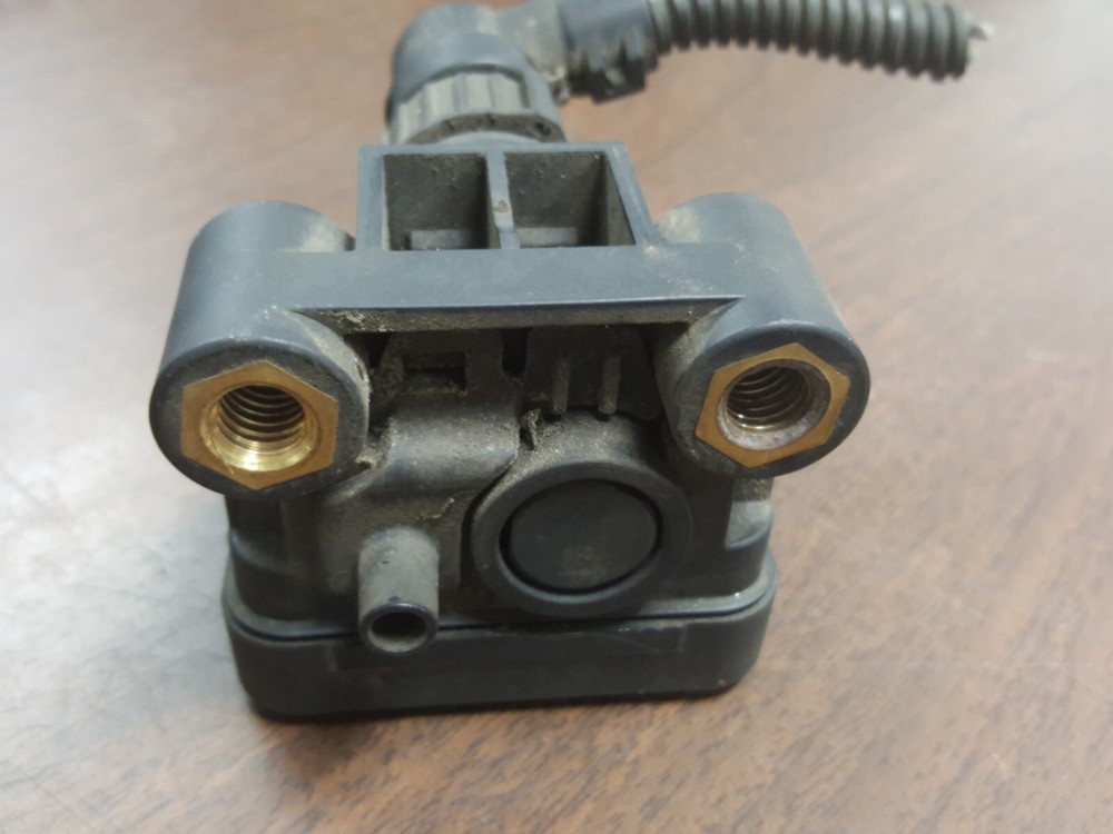 KNORR BREMSE ESP SENSOR BENDIX K0205684E4