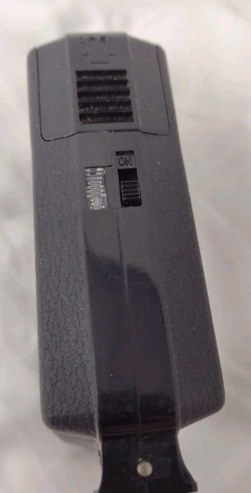 Vivitar 91 Electronic Flash with Manual Untested
