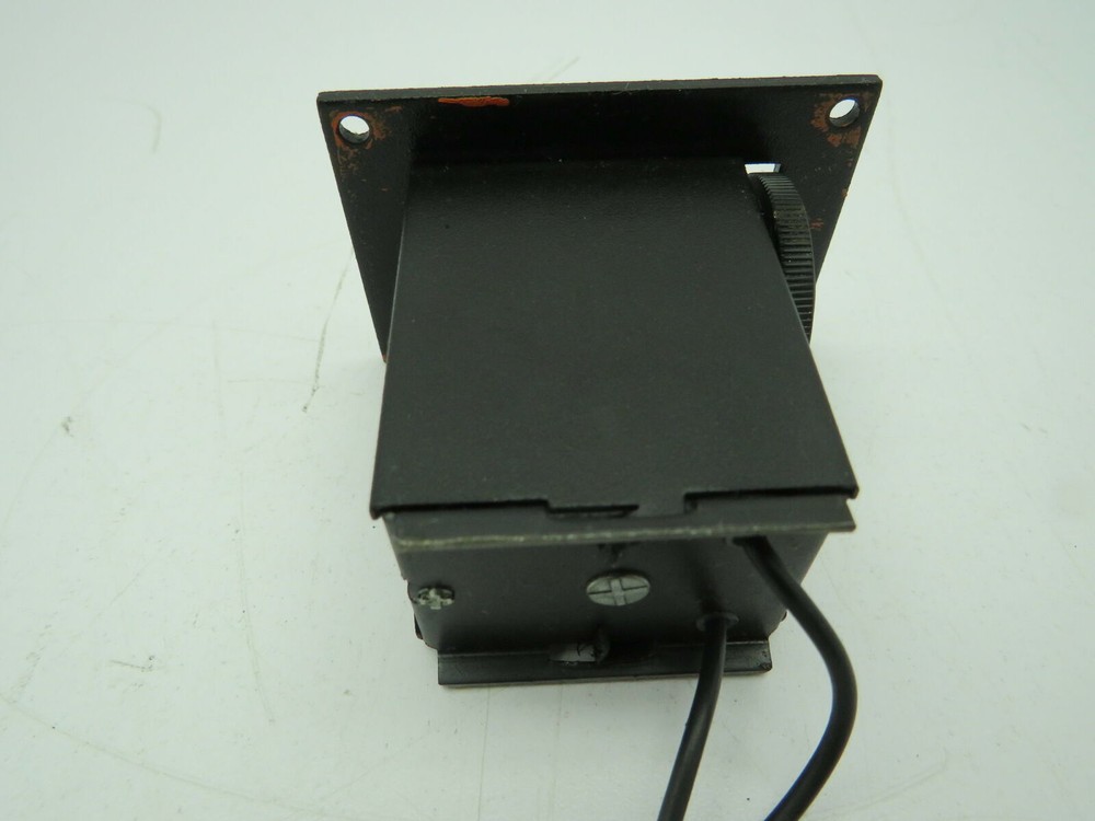 Enmco P3B52A Electromechanical Counter 5 Digit Panel Mount 115VAC