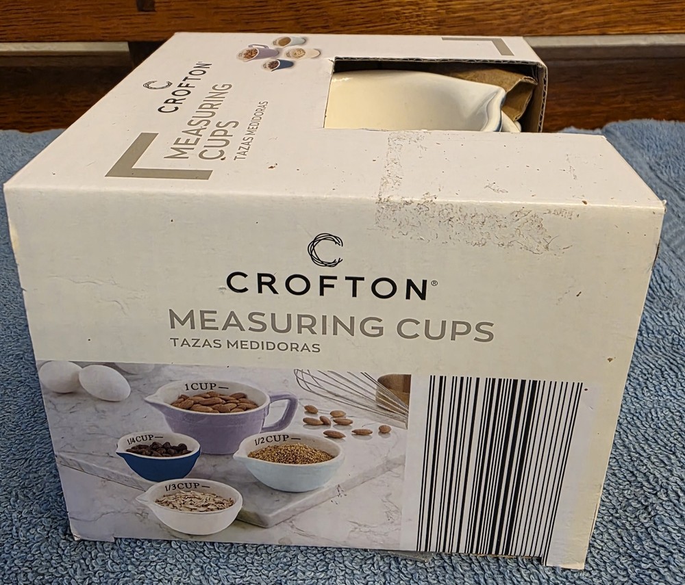 Crofton 4-piece ceramic measuring cup set.