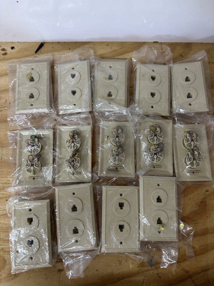 Dual Telephone Jack. 14 Pieces