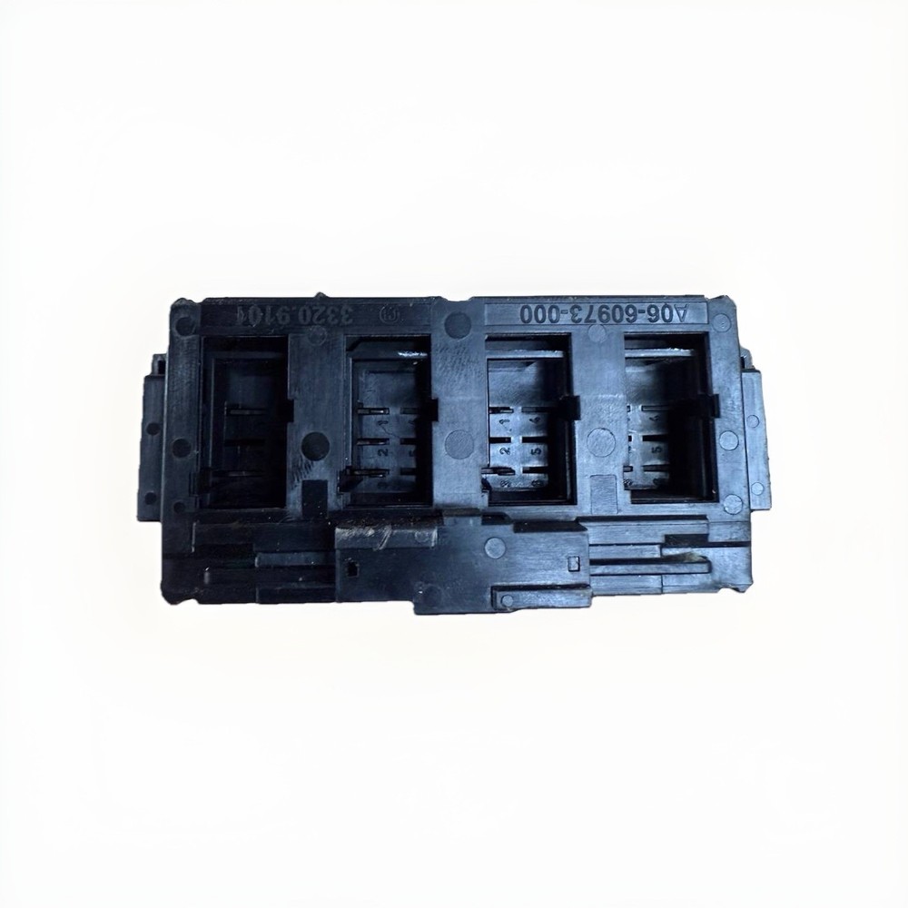 2008-2021 Freightliner CASCADIA SWITCH Dash Panel - Used