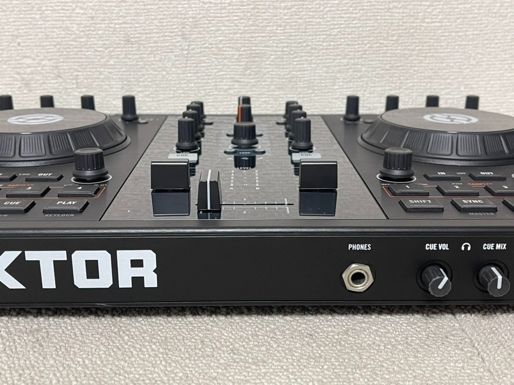 Native Instruments Traktor Kontrol S2 MK1 DJ Controller 2-Channel with Adaptor