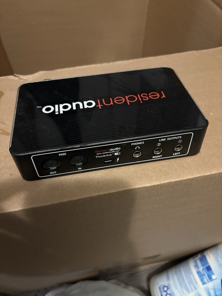 Resident Audio Thunderbolt T2 Interface (NO CORDS)
