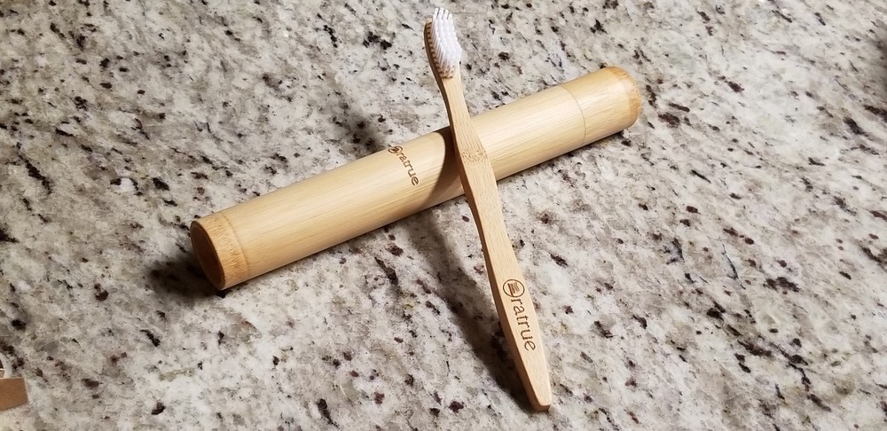 10 Oratrue Bamboo Toothbrushes & 1 Holder