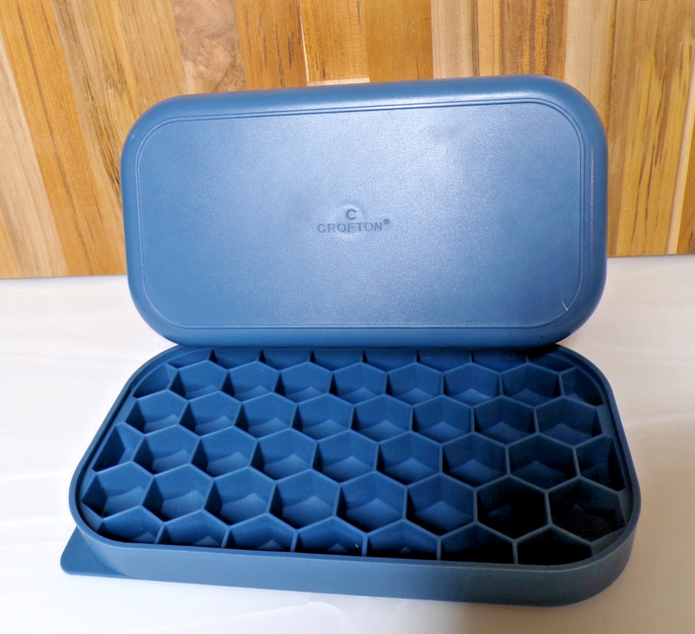 Blue Crofton Ice Tray & Container