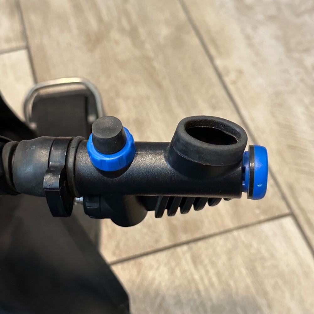 Beuchat Master Lift Equalizer Size M Buoyancy Compensator CLEAN!