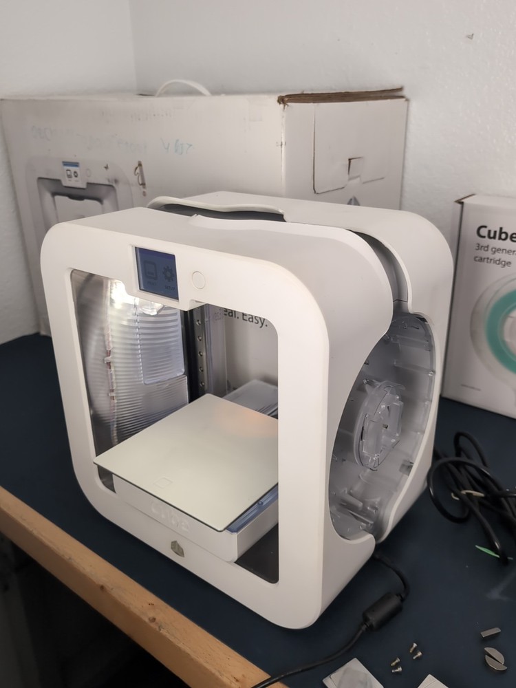 Cube 3D Printer Model 39220 White