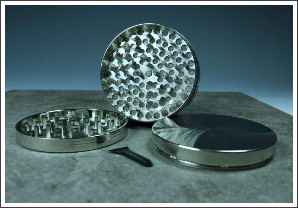 Professional Grade 3" Herb Grinder-3 pc- magnetic lid- fine screen- sharp teeth