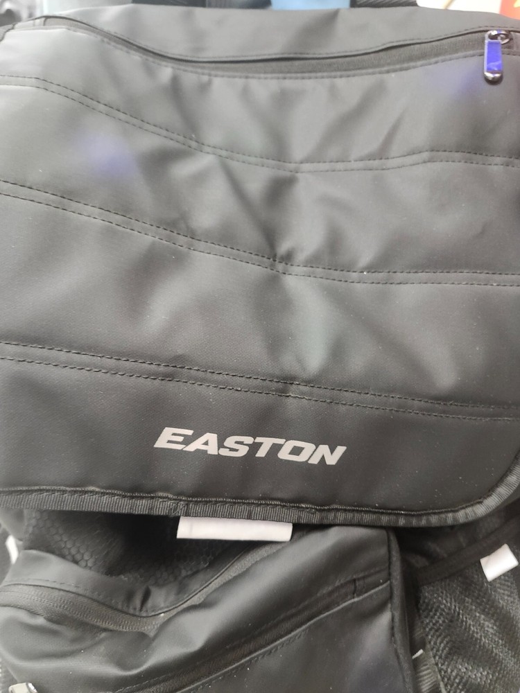 EASTON BASEBALL GEAR
